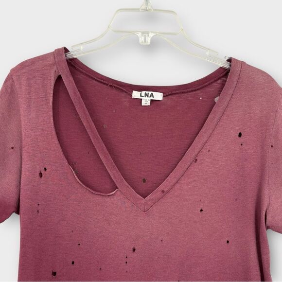 LnA Distressed Fallon V Neck Tee in Burgundy Women’s Size M - Picture 3 of 6